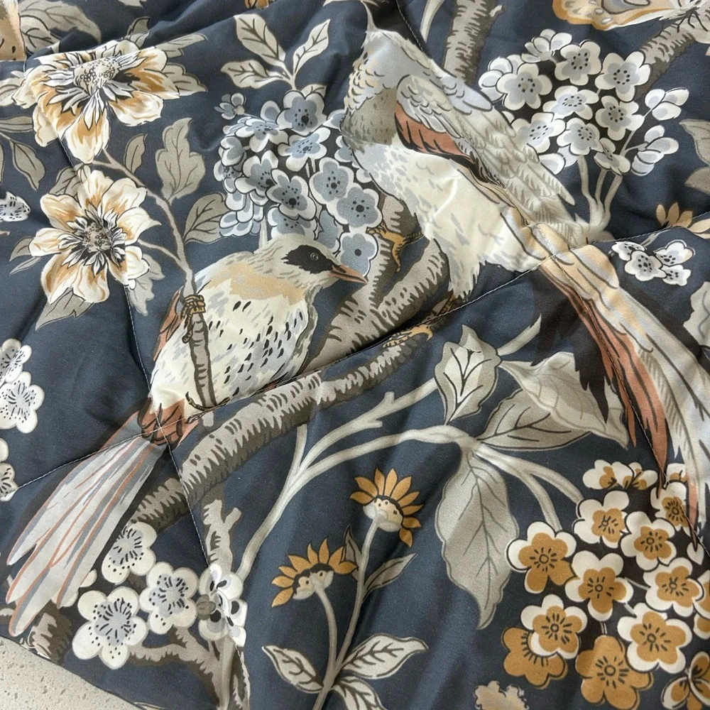 Pottery Barn Bloom Sateen King Sham Blue